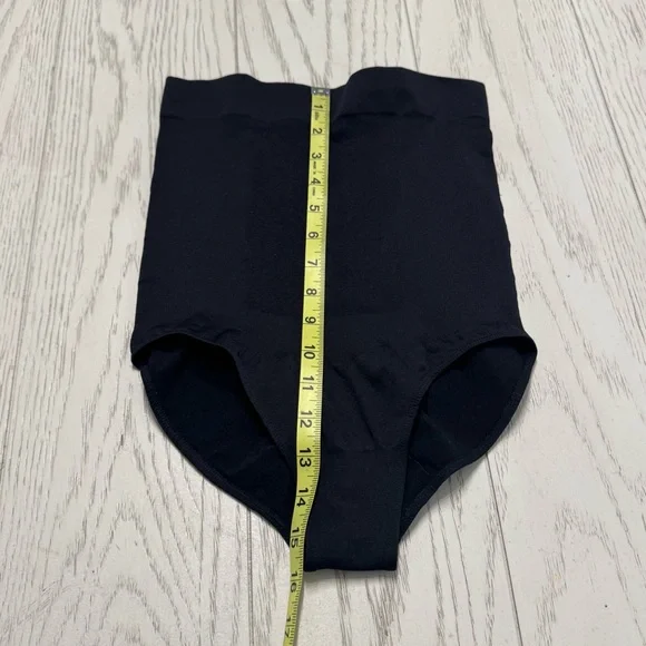 Shapermint Black High-Waisted Shapewear Briefs - Picture 5 of 6